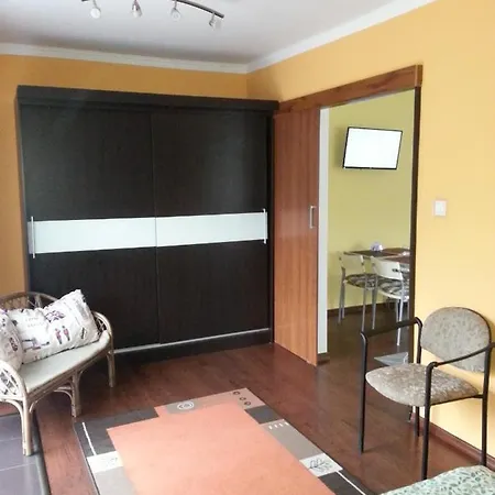 Apartamento Pod Klonem *