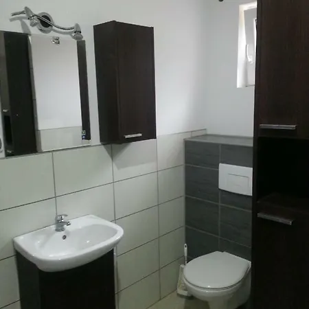 Pod Klonem شقة *
